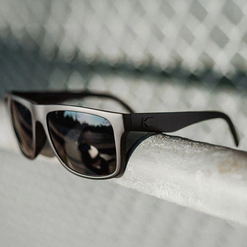 Load image into Gallery viewer, Black on Black Torrey Pines Sport
