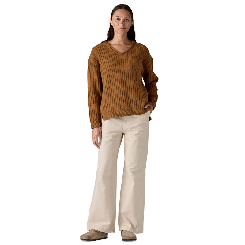 Load image into Gallery viewer, Women's Recycled Wool-Blend V-Neck Sweater
