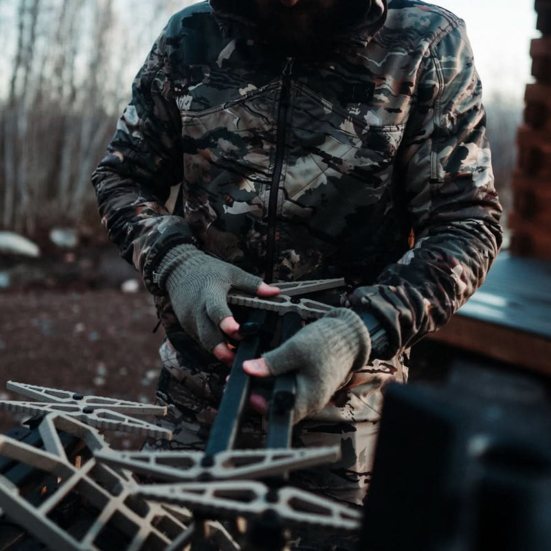 Load image into Gallery viewer, Lightweight - Fingerless Gloves
