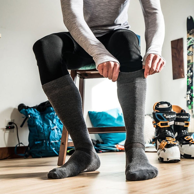 Load image into Gallery viewer, Lightweight - Ski and Snowboard Over the Calf Socks
